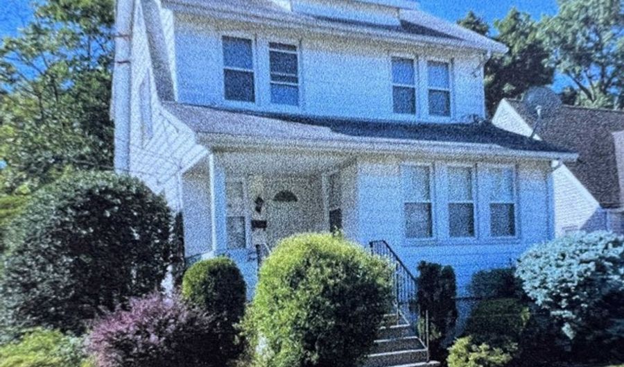 48 Hickory Ave, Bergenfield, NJ 07621 - 12 Beds, 9 Bath
