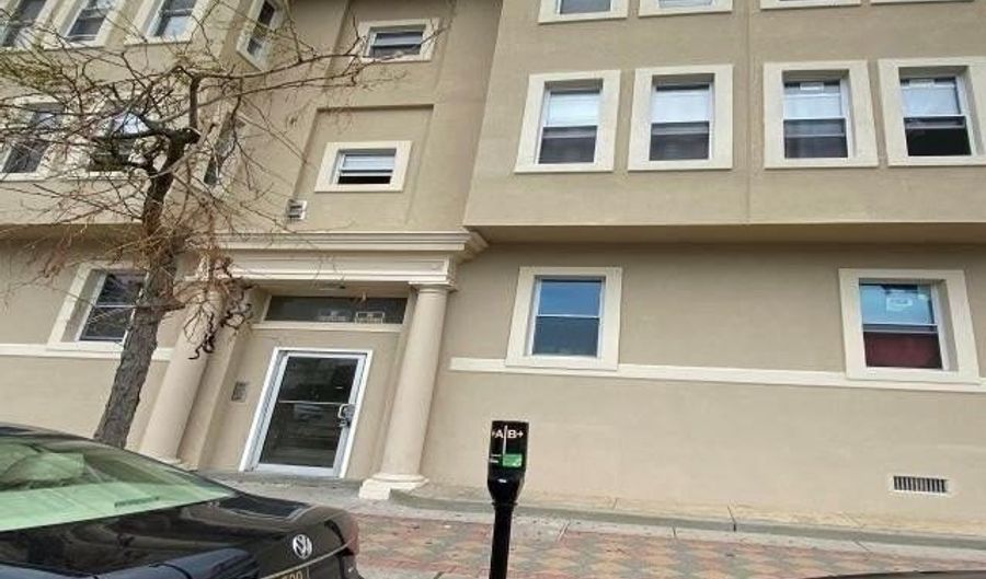 33 S N Carolina # 102 Ave 102, Atlantic City, NJ 08401 - 3 Beds, 1 Bath