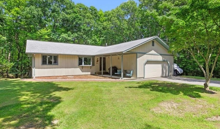 515 Williams Crossing Rd, Coventry, RI 02816 - 3 Beds, 3 Bath