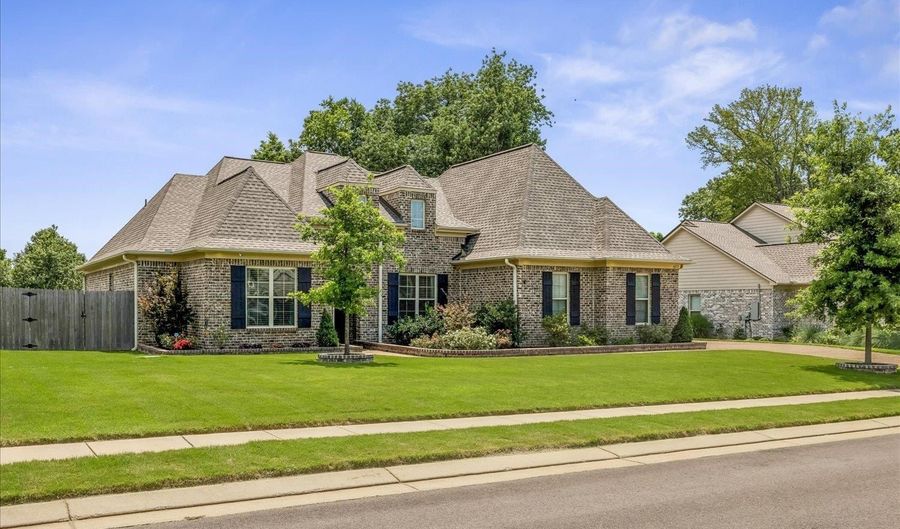 51 JOHNSBOROUGH Cv, Atoka, TN 38004 - 4 Beds, 2 Bath