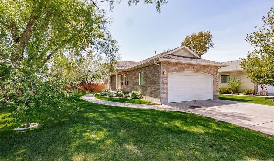 2625 S Ammon Rd 4, Ammon, ID 83406 - 3 Beds, 1 Bath