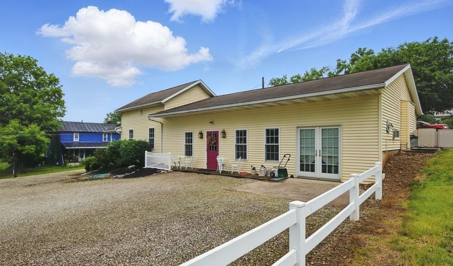 93 S Ohio St, Ashland, OH 44805 - 0 Beds, 0 Bath