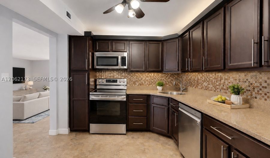 2750 NE 183rd St 304, Aventura, FL 33160 - 2 Beds, 2 Bath