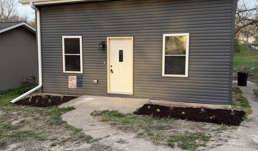 1308 Birch St, Atlantic, IA 50022 - 3 Beds, 1 Bath