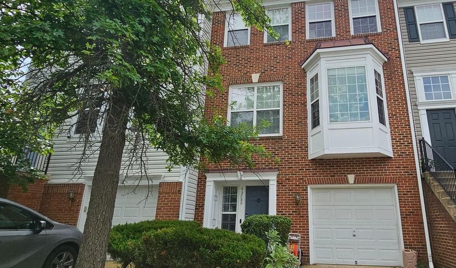 43789 VIRGINIA MANOR Ter, Ashburn, VA 20148 - 4 Beds, 4 Bath