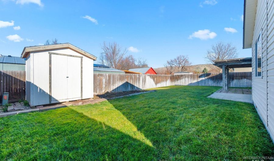 6530 W. Parapet Dr, Boise, ID 83714 - 3 Beds, 2 Bath