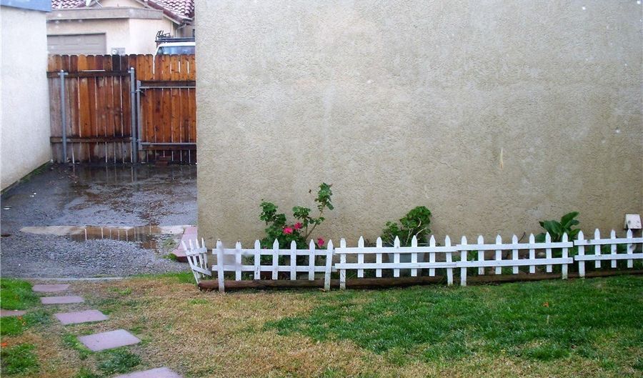 10864 Pepper Way, Loma Linda, CA 92354 - 3 Beds, 2 Bath