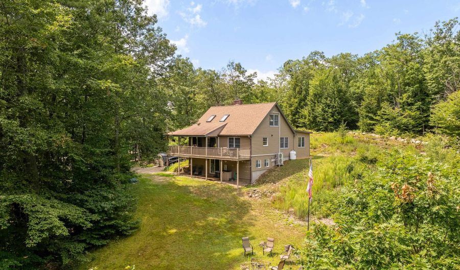 10 Rocky Top Ln, Ashland, NH 03217 - 3 Beds, 3 Bath