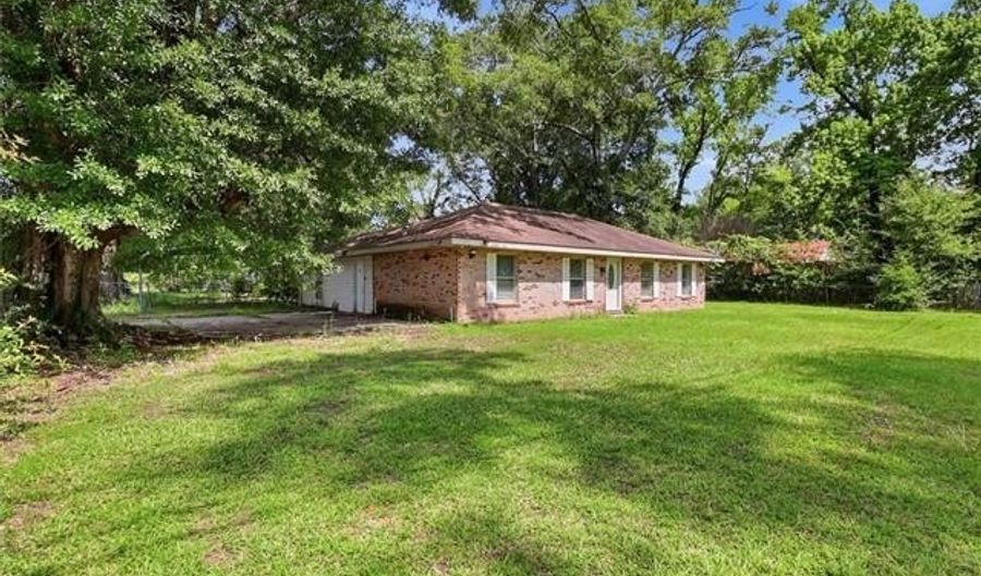 720 S MYRTLE St, Amite, LA 70422 - 3 Beds, 1 Bath