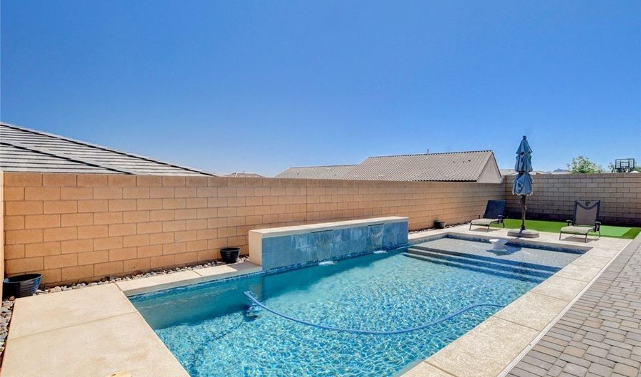 716 Cadence View Way, Henderson, NV 89011 - 3 Beds, 3 Bath
