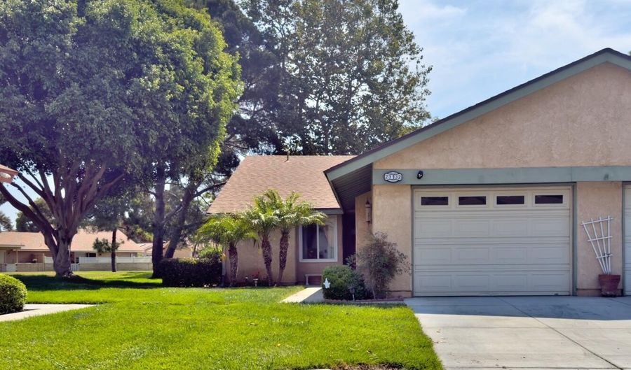 23132 Village 23, Camarillo, CA 93012 - 2 Beds, 2 Bath