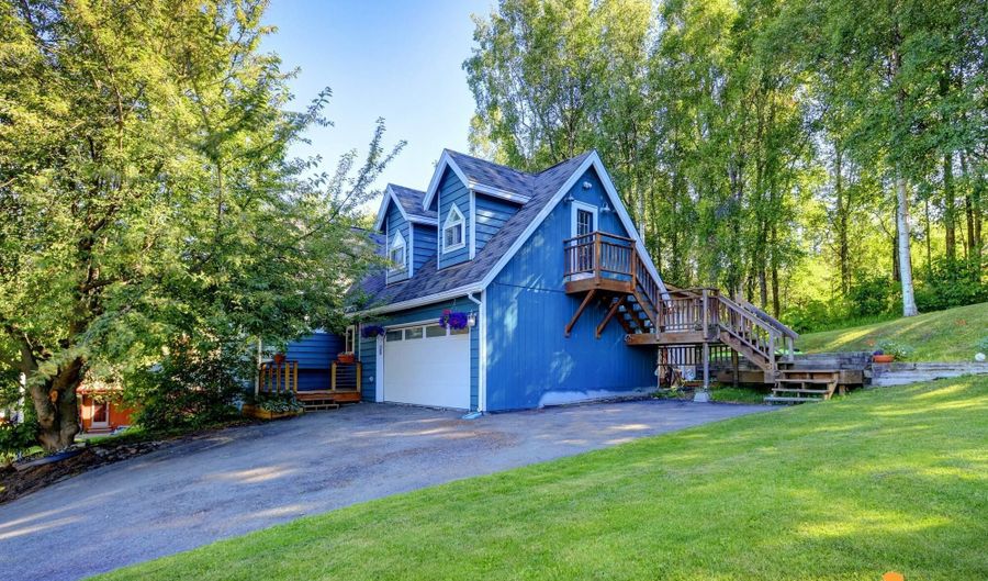 6901 Serenity Dr, Anchorage, AK 99502 - 3 Beds, 3 Bath