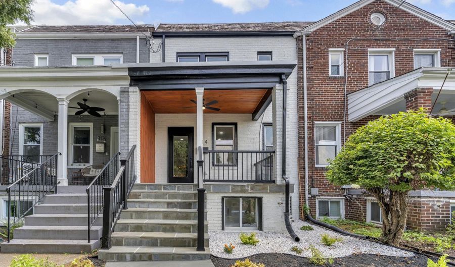 314 FARRAGUT St NW, Washington, DC 20011 - 4 Beds, 3 Bath