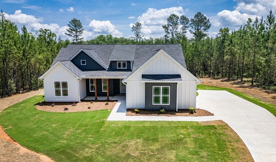 282 Perkins, Barnesville, GA 30204 - 4 Beds, 2 Bath