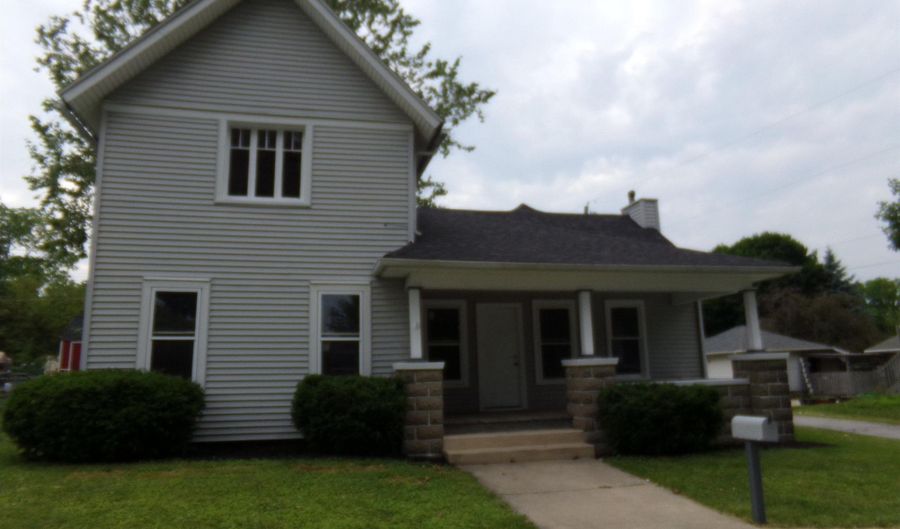 315 N West St, Angola, IN 46703 - 5 Beds, 2 Bath