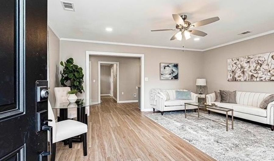 9986 Avenue C, Baton Rouge, LA 70807 - 3 Beds, 2 Bath