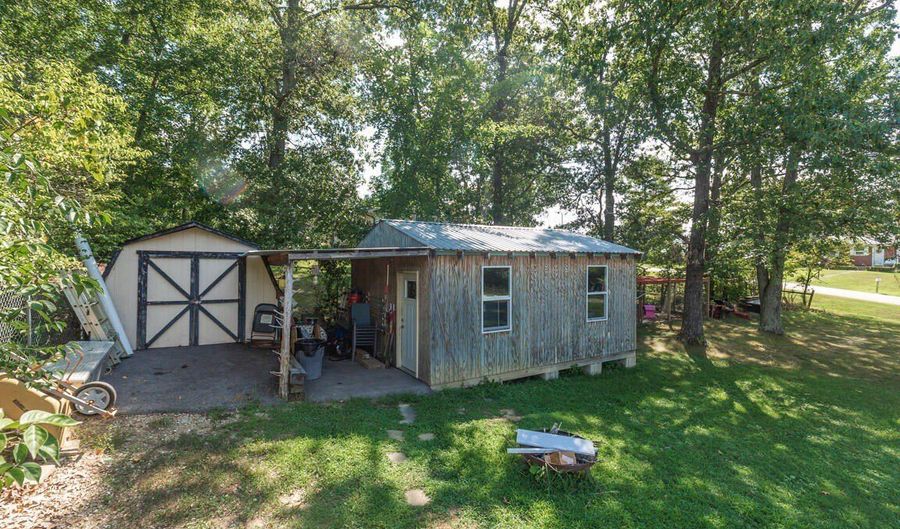 10185 Cedar Ln, Alexandria, KY 41001 - 4 Beds, 1 Bath
