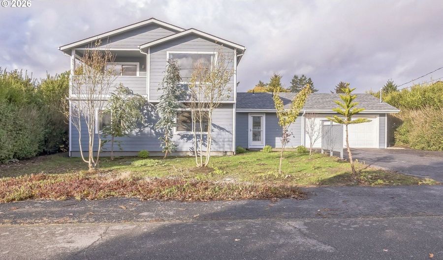 314 S HAZEL St, Brookings, OR 97415 - 3 Beds, 2 Bath