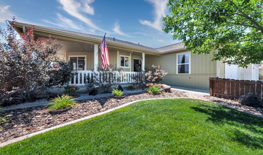 806 Karry Way, Fallon, NV 89406 - 3 Beds, 2 Bath