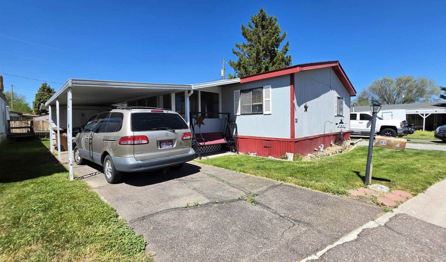 330 W Chubbuck Rd #21, Chubbuck, ID 83202 - 3 Beds, 2 Bath