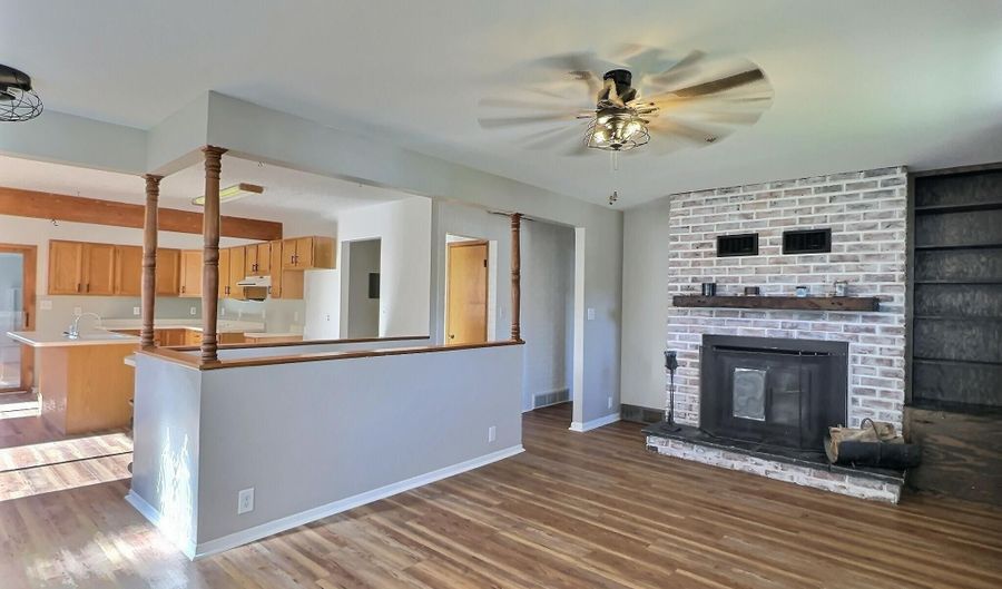 1111 Kingsbury St, Belle Fourche, SD 57717 - 5 Beds, 3 Bath