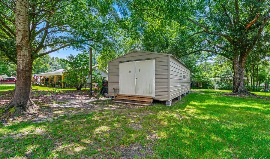 8145 Jack Graves Rd, Biloxi, MS 39532 - 2 Beds, 1 Bath