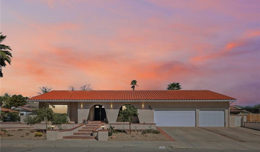 900 Fairway Dr, Boulder City, NV 89005 - 5 Beds, 3 Bath