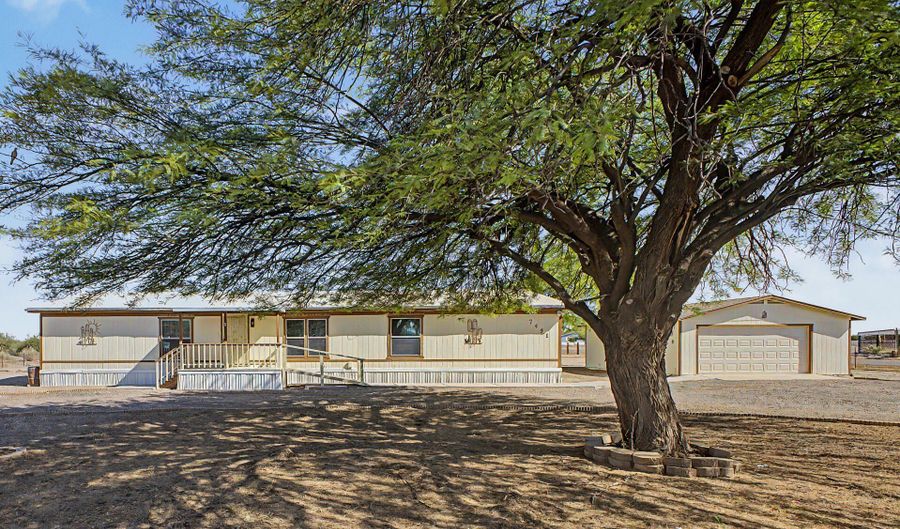 7451 W CABALLERO Ct, Arizona City, AZ 85123 - 4 Beds, 3 Bath