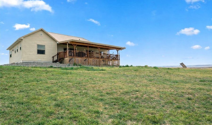 194 N Dry Creek Rd, Bridger, MT 59014 - 2 Beds, 2 Bath