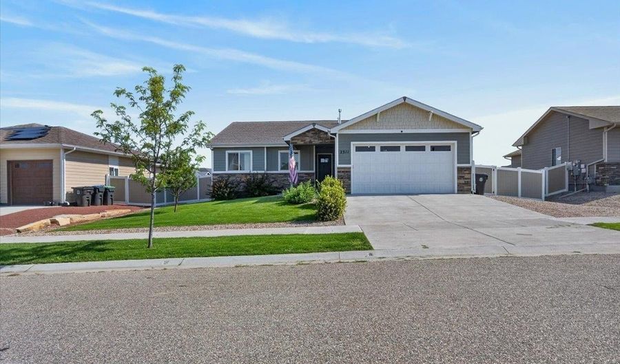 2311 GOODNIGHT Trl, Cheyenne, WY 82007 - 3 Beds, 2 Bath