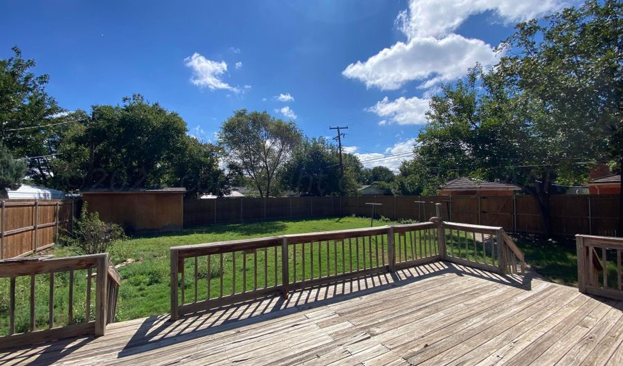2303 Larry St, Amarillo, TX 79106 - 3 Beds, 2 Bath