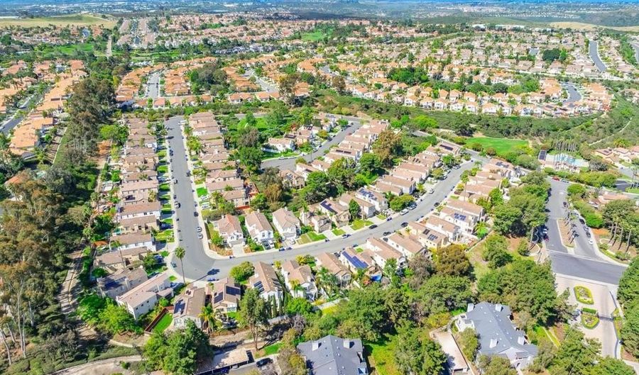 3631 Via Bernardo, Oceanside, CA 92056 - 4 Beds, 3 Bath