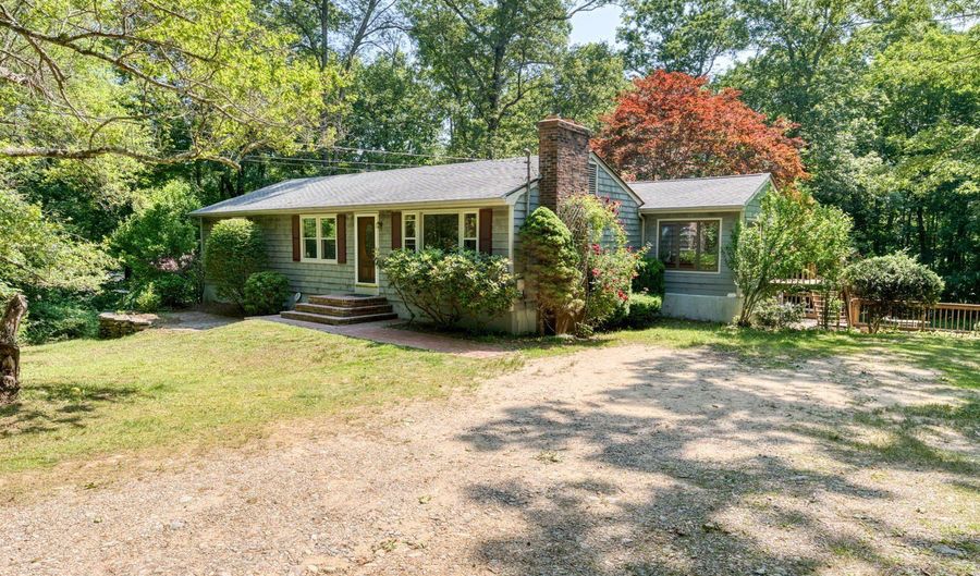 108 Federal Rd, Chaplin, CT 06235 - 3 Beds, 3 Bath