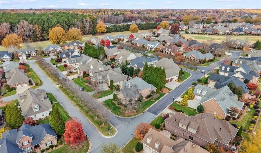 133 Sycamore Commons Ln, Advance, NC 27006 - 3 Beds, 4 Bath