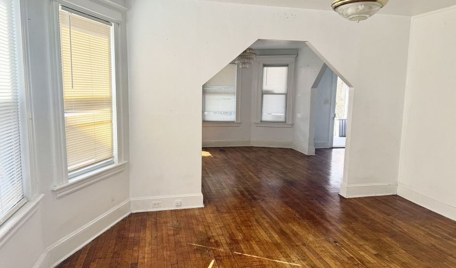 2224 E Main St 1, Bridgeport, CT 06610 - 2 Beds, 1 Bath
