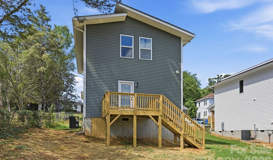 226 Summit Ave, Albemarle, NC 28001 - 3 Beds, 3 Bath