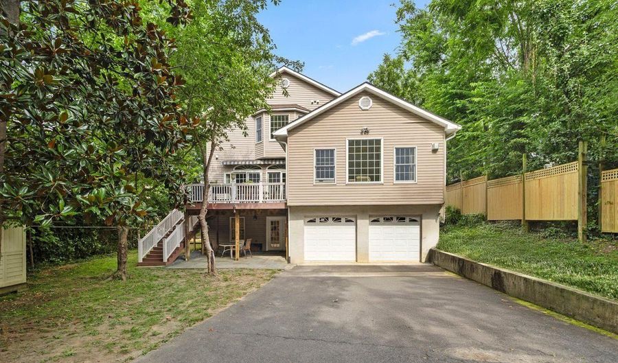 1212 N CLEVELAND St, Arlington, VA 22201 - 6 Beds, 5 Bath