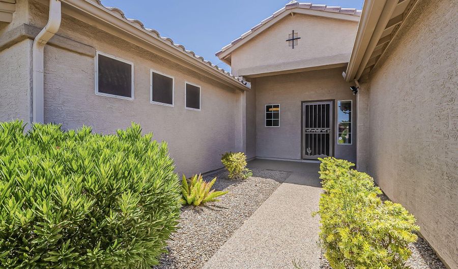 2475 E GOLDEN Ct, Casa Grande, AZ 85194 - 2 Beds, 2 Bath