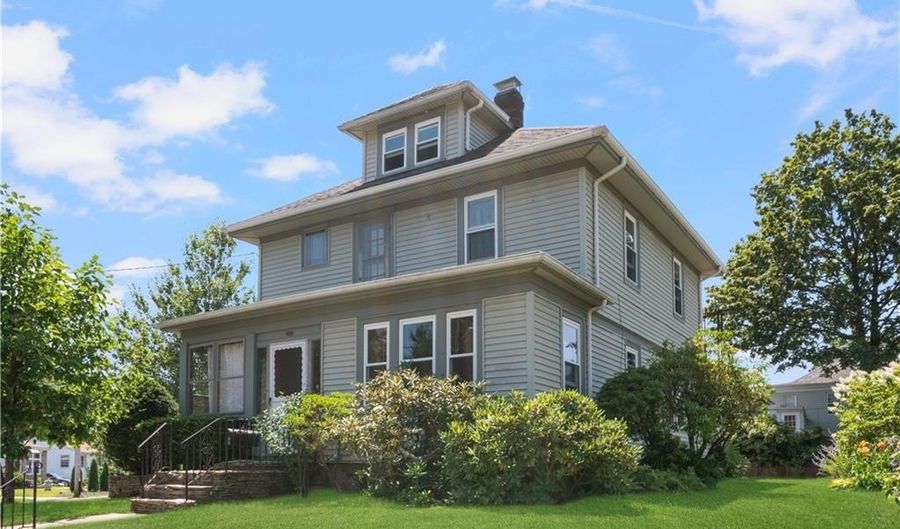 71 Philmont Ave, Cranston, RI 02910 - 3 Beds, 2 Bath
