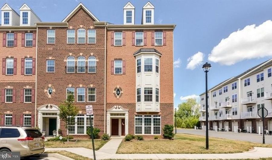 21613 ROMANS Dr, Ashburn, VA 20147 - 3 Beds, 2 Bath