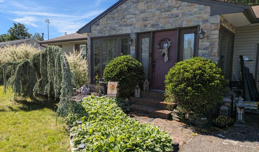 38 Belmont Ave, Bayville, NJ 08721 - 3 Beds, 3 Bath