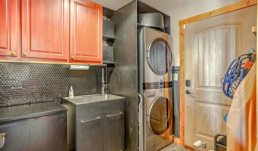 25 Jarosa Creek Rd, Angel Fire, NM 87110 - 4 Beds, 3 Bath