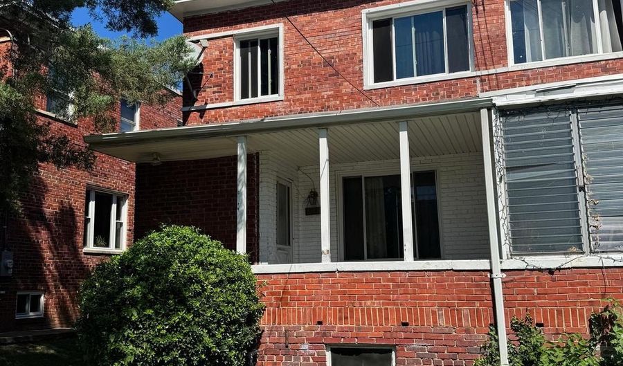 4809 8TH St NE, Washington, DC 20017 - 3 Beds, 2 Bath