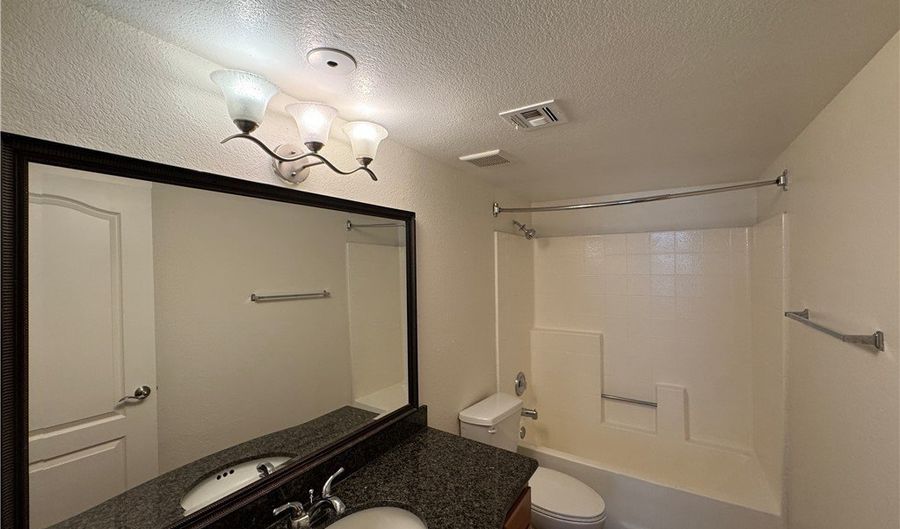 9325 W Desert Inn Rd 128, Las Vegas, NV 89117 - 2 Beds, 2 Bath