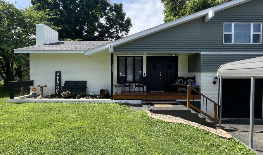 508 E Kirkwood Dr, Aurora, MO 65605 - 3 Beds, 2 Bath