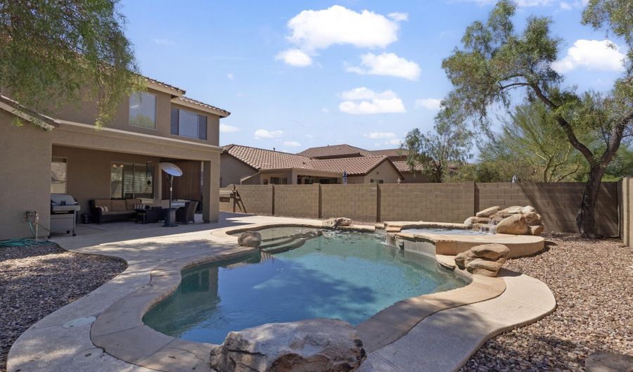 2116 W KURALT Dr, Anthem, AZ 85086 - 4 Beds, 3 Bath