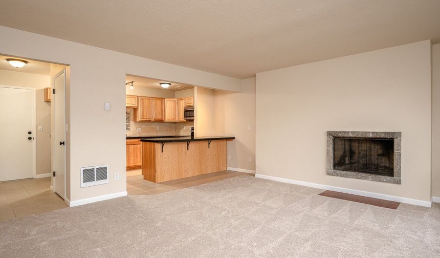 10090 SW BEAVERTON HILLSDALE Hwy 16, Beaverton, OR 97005 - 1 Beds, 1 Bath