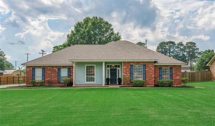 116 Sherwood Dr, Benton, LA 71006 - 4 Beds, 3 Bath