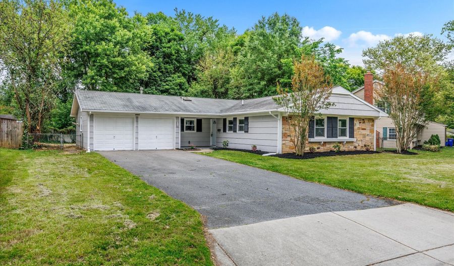 4001 YARMOUTH Ln, Bowie, MD 20715 - 3 Beds, 2 Bath
