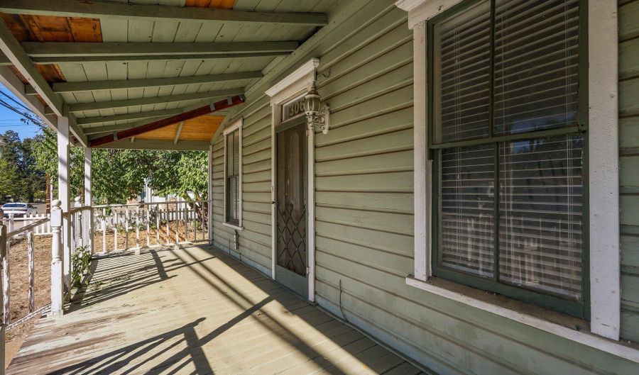 3065 Silver St, Anderson, CA 96007 - 3 Beds, 2 Bath